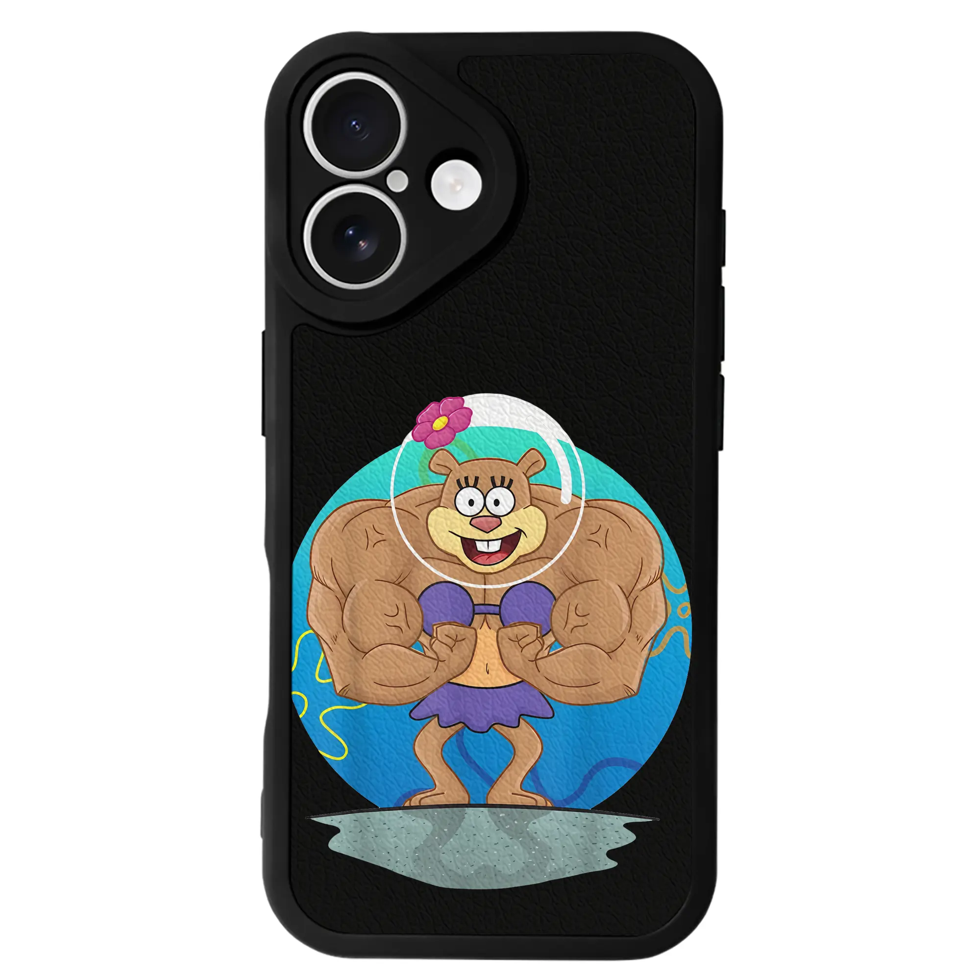 スポンジボブ グッズ サンディ - IPhone 16シリーズ対応 ・ シリコンスマホケース ・ レザー調 ・ 高精度フィット ・ 耐衝撃 ・ ワイヤレス充電対応 ・ 精密カット